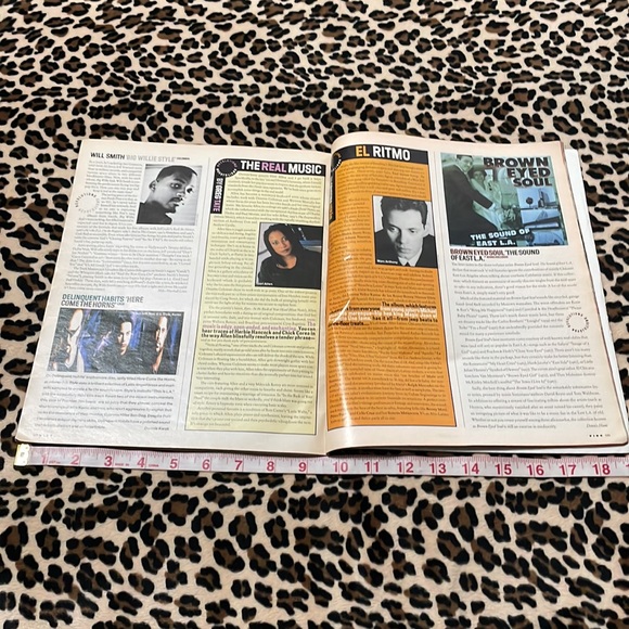 1998 VIBE Magazine RAP REIGNS SUPREME 👑 February Issue Hip Hop Rare Archive 90s - Picture 13 of 17